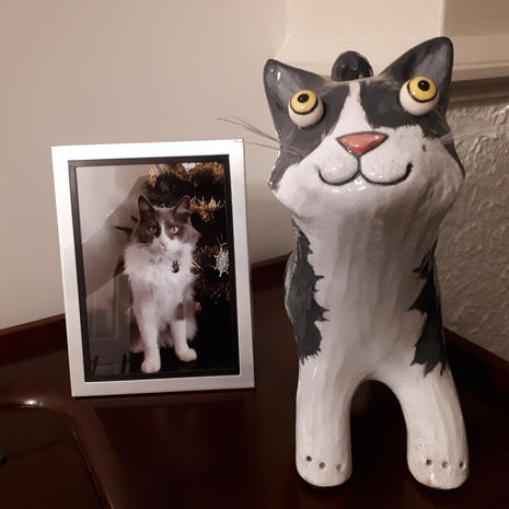 Custom Cat Memorial Sculpture — A Timeless Tribute to Your Feline Companion