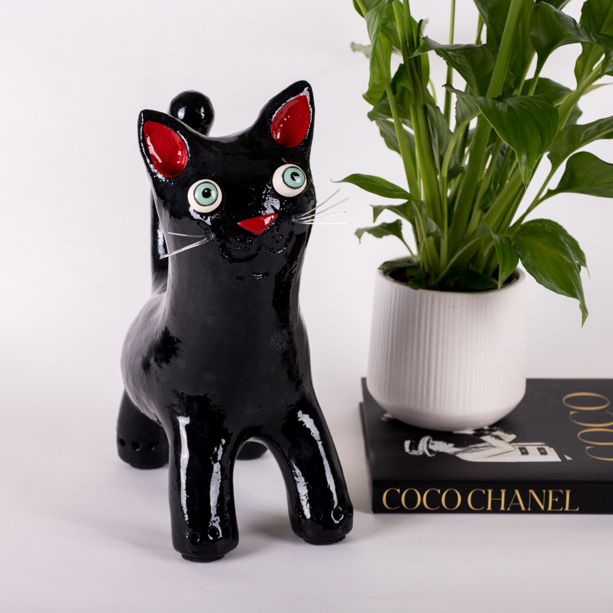 Custom Cat Memorial Sculpture — A Timeless Tribute to Your Feline Companion
