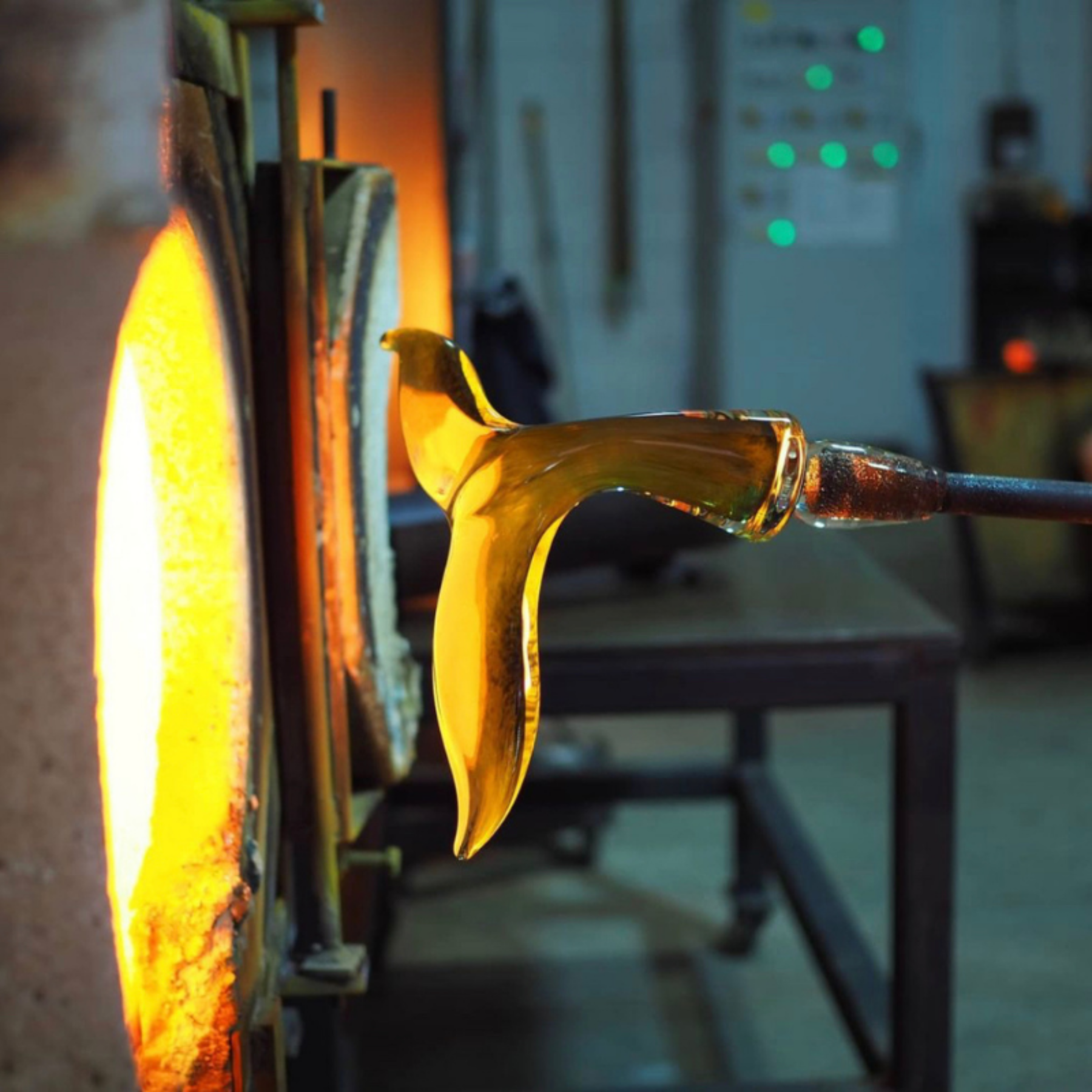 Whale Tail – Hand-blown Glass Sculpture by Llewelyn Ash